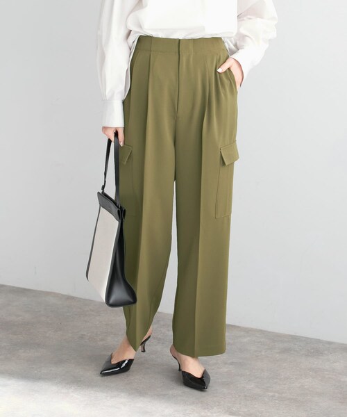 URBAN RESEARCH ROSSO（アーバンリサーチロッソ）の「センタープレスカーゴパンツ（その他パンツ・レディース・IVORY/KHAKI・FREE）」の15枚目の写真