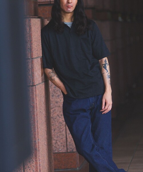 ADAM ET ROPE'（アダムエロペ）の「【BATONER for WILD LIFE TAILOR】WOOL天竺 ハーフスリーブ ニットポロ（ポロシャツ・メンズ・ブラック系・2/3/4）」の11枚目の写真