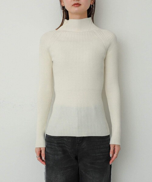 SENSE OF PLACE by URBAN RESEARCH（センスオブプレイスバイアーバンリサーチ）の「ストレッチリブハイネックセーター（ニット/セーター・レディース・RED/WHT×BLK/IVORY/BLACK/BEIGE/NAVY/ORANGE/BLUE/GREEN/PURPLE/CHARCOAL・One/COMPACT）」の21枚目の写真