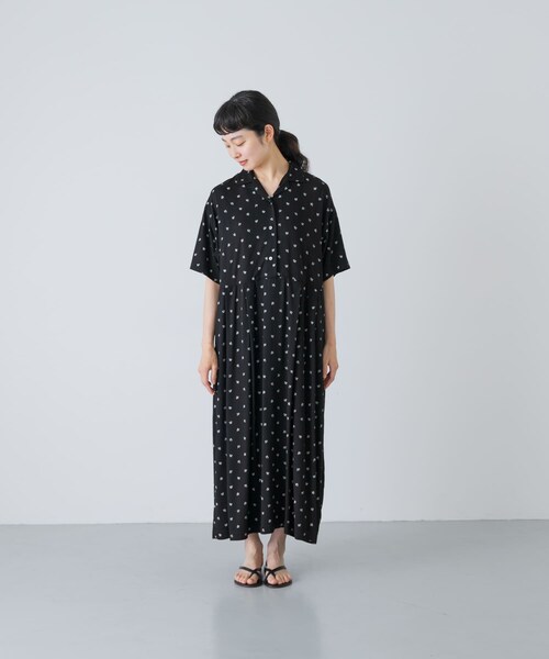 かぐれ（カグレ）の「『2サイズ展開』レーヨンモノトーンプリントワンピース（ワンピース・レディース・BLACK・0/1）」の11枚目の写真