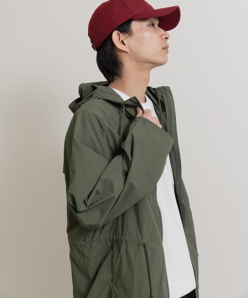 THE GOODLAND MARKET（ザグッドランドマーケット）の「AIGLE　撥水 UVカット ライトウェイトフーデッドジャケット（テーラードジャケット・レディース・D.LILAS/BEETLE・M/L）」の6枚目の写真