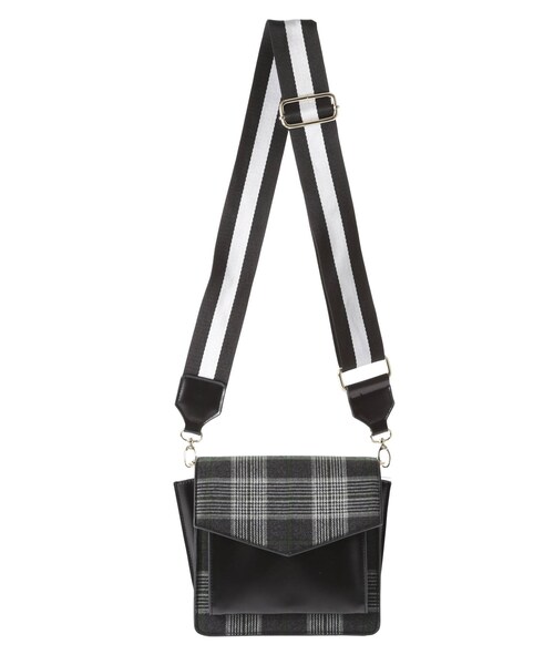 MURUA（ムルーア）の「ワイドテープBAG（ショルダーバッグ・レディース・ブラック/ボルドー/ミックス・F）」の6枚目の写真