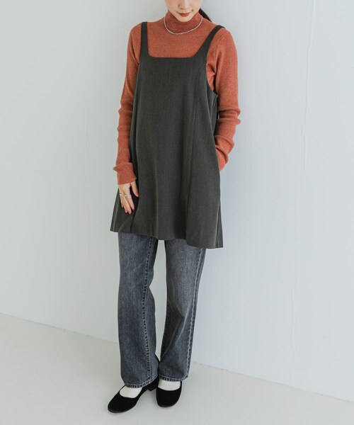 URBAN RESEARCH(アーバンリサーチ)の「スクエアネックミニジャンパーワンピース(ワンピース・レディース・BLACK/CHARCOAL・FREE)」の19枚目の写真