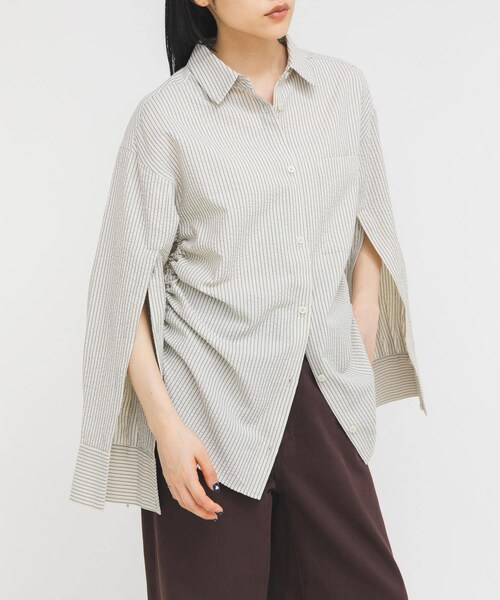 KBF(ケイビーエフ)の「サイドドロストサッカーシャツ(シャツ/ブラウス・レディース・IVO×BLUE/BEIGE×BLK/BLUE×OFF・One)」の15枚目の写真