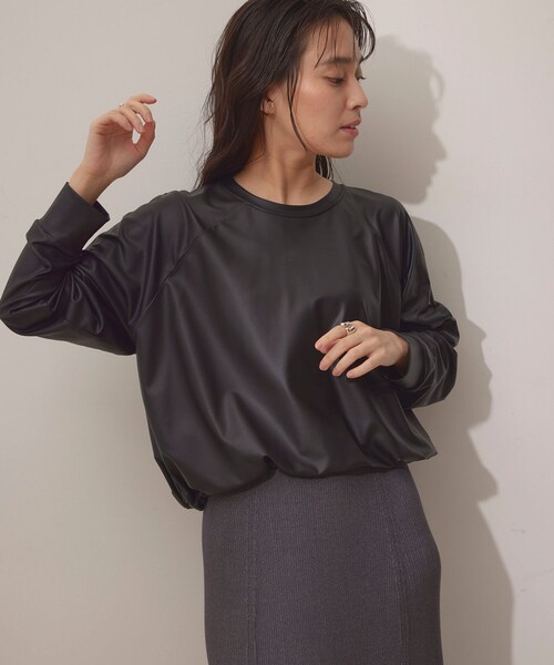 NERGY（ナージー）の「【イージーケア】Synthetic Leather クロップド丈プルオーバー（その他トップス・レディース・ブラック・F）」の10枚目の写真
