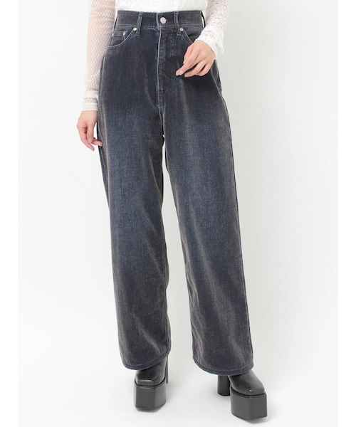 MURUA（ムルーア）の「カラーモールデニムパンツ【セットアップ着用可】（デニムパンツ・レディース・ボルドー/ブルー/パープル/カーキ・1/2）」の6枚目の写真