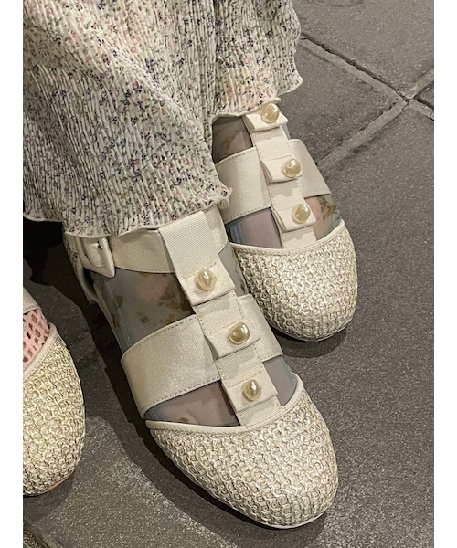 merry jenny（メリージェニー）の「箔グログランベルトシューズ（サンダル・レディース・オフホワイト/ブラウン/ベージュ・M/L）」の8枚目の写真