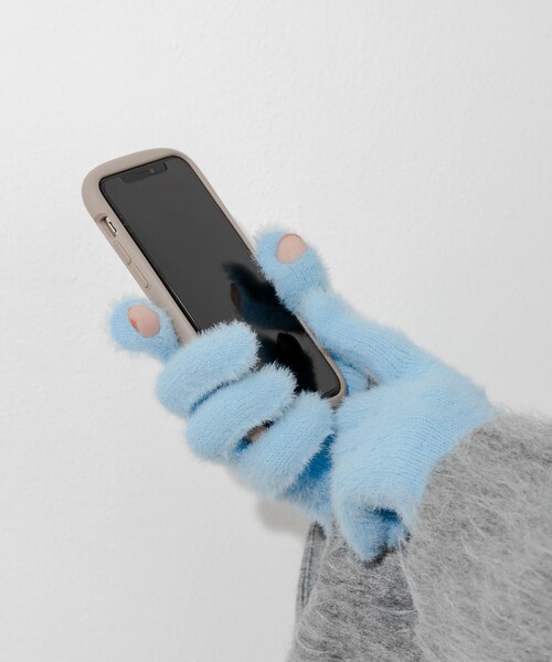 SMELLY（スメリー）の「シャギーニットロンググローブ（ベルト・レディース・L.GRY/WHT/L.BLU・-）」の3枚目の写真