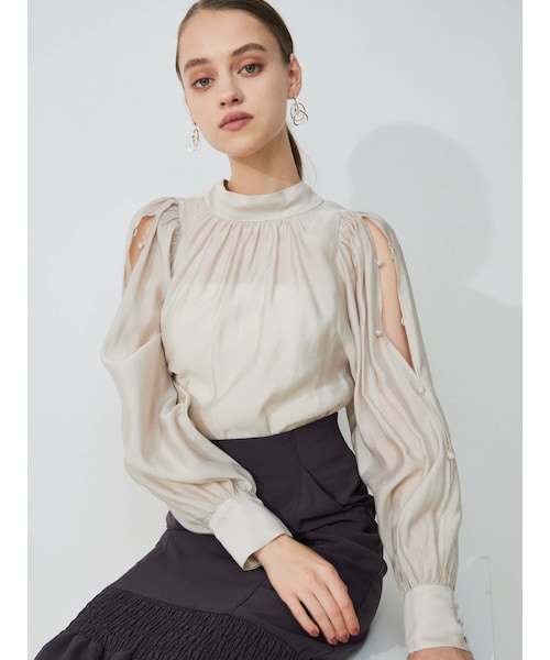 MERCURYDUO（マーキュリーデュオ）の「2WAYスリットスリーブブラウス（シャツ/ブラウス・レディース・ベージュ/イエロー/オフホワイト・F）」の19枚目の写真