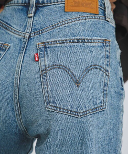 URBAN RESEARCH(アーバンリサーチ)の「Levi’s Exclusive RIBCAGE STRAIGHT ANKLE(デニムパンツ・レディース・Q MOTHER・26/27/28)」の3枚目の写真