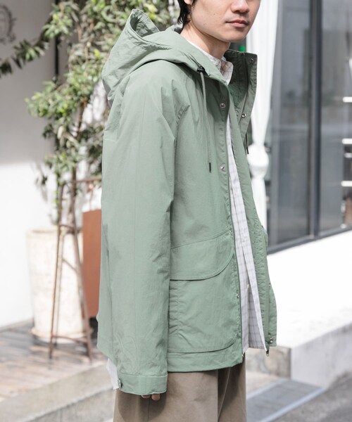 URBAN RESEARCH DOORS（アーバンリサーチドアーズ）の「FORK&SPOON　フーディージャケット（マウンテンパーカー・メンズ・INKBLACK/SAGEGREEN・4/5）」の18枚目の写真