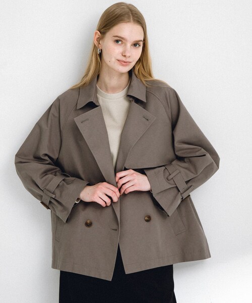 URBAN RESEARCH Sonny Label（アーバンリサーチサニーレーベル）の「撥水ショートトレンチコート（ステンカラーコート・レディース・ベージュ/L.グレー/チャコール・36/38）」の4枚目の写真