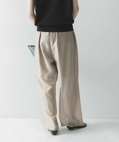 URBAN RESEARCH(アーバンリサーチ)の「シアーイージーストレートパンツ(その他パンツ・レディース・BEIGE/CHARCOAL・Free)」の17枚目の写真