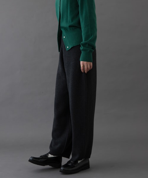 URBAN RESEARCH DOORS(アーバンリサーチドアーズ)の「FORK&SPOON コットンウールニットパンツ(その他パンツ・レディース・CHARCOAL/BROWN・1/2)」の1枚目の写真