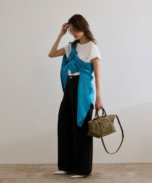 ROPE'（ロペ）の「ツイストフレンチスリーブTシャツ（Tシャツ/カットソー・レディース・ブラック/ホワイト/ブルー・F）」の15枚目の写真