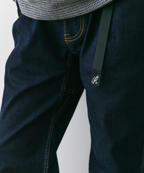 URBAN RESEARCH DOORS（アーバンリサーチドアーズ）の「『別注』Gramicci　Mountain Tuck Pants（デニムパンツ・メンズ・O.W./Dark Used/MediumUsed・S/M/L）」の6枚目の写真