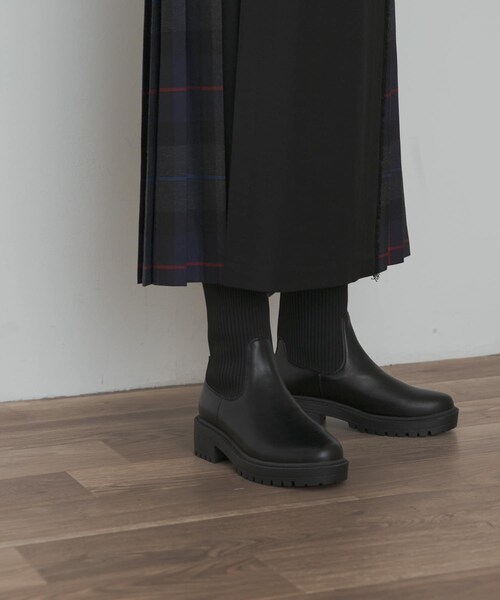 URBAN RESEARCH DOORS（アーバンリサーチドアーズ）の「ニットドッキングブーツ（ブーツ・レディース・BEIGE/BLACK・36/37/38）」の15枚目の写真