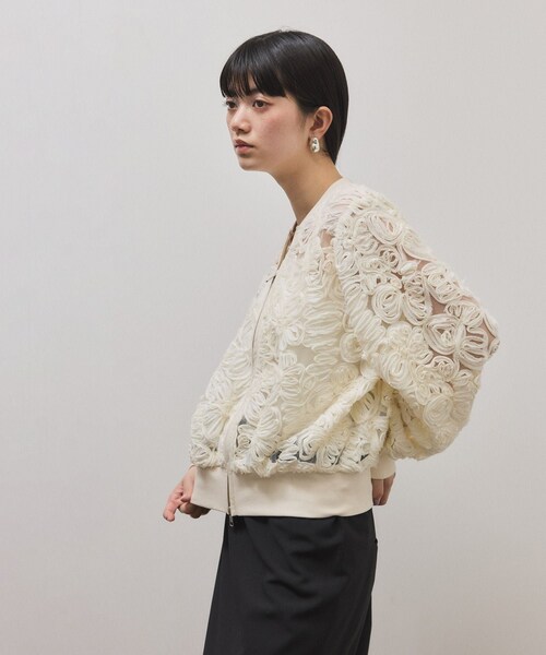 ADAM ET ROPE'(アダムエロペ)の「ラインアートレースブルゾン(ブルゾン・レディース・ブラック/キナリ/ブルー系・F)」の10枚目の写真