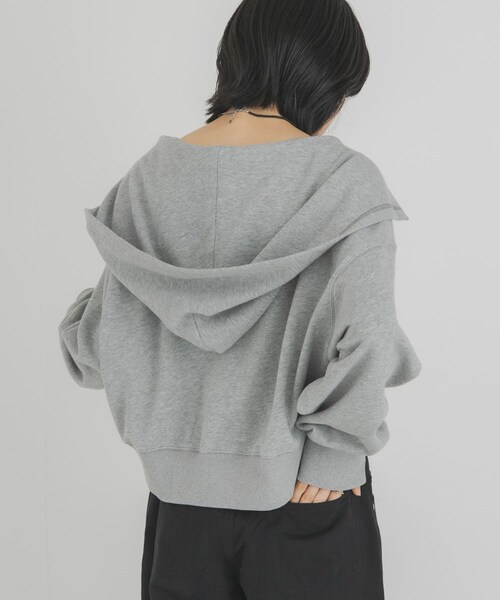 KBF（ケイビーエフ）の「セーラーライククロップドパーカー（パーカー・レディース・NAVY/OATMEAL/TOP GRAY・One）」の7枚目の写真