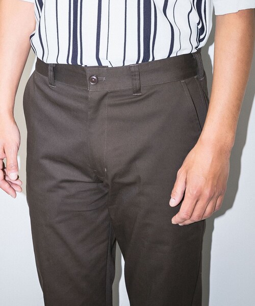 URBAN RESEARCH Sonny Label（アーバンリサーチサニーレーベル）の「OOPS　ワークテーパードパンツ（その他パンツ・メンズ・ブラック/ブラウン/ホワイト・M/L）」の14枚目の写真