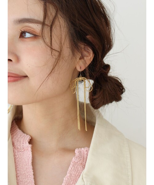 Ungrid（アングリッド）の「リボンモチーフチェーンピアス（ピアス（両耳用）・レディース・シルバー/ゴールド・F）」の8枚目の写真