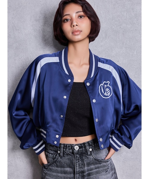 GYDA（ジェイダ）の「BACK GYDA logo Shortブルゾン（ブルゾン・レディース・オフホワイト/ピンク/ネイビー・F）」の4枚目の写真