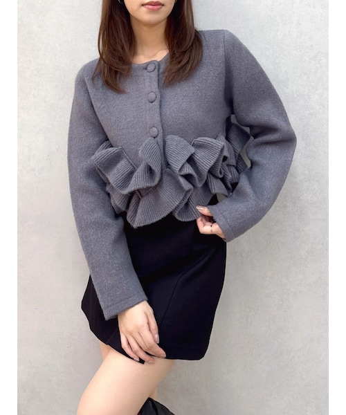 dazzlin（ダズリン）の「ヘムフリルニットジャケット（カーディガン/ボレロ・レディース・アイボリー/チャコールグレー/ブルー・F）」の8枚目の写真