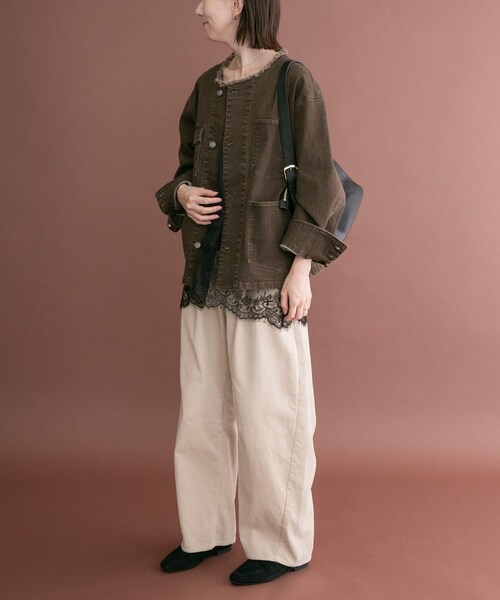 ITEMS URBANRESEARCH(アイテムズ アーバンリサーチ)の「デニムオーバーノーカラージャケット(デニムジャケット・レディース・BLK/BRN/IDG・Free)」の21枚目の写真