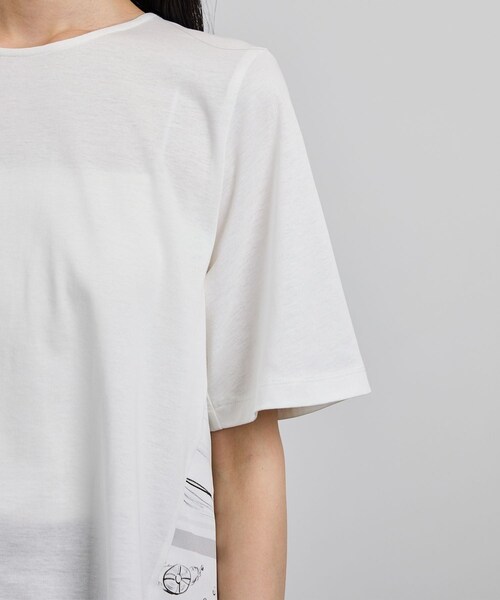 ROPE'（ロペ）の「【洗える】【YUKO SAEKI for ROPE'・コラボ】スカーフ柄プリント Aラインカットソー（Tシャツ/カットソー・レディース・ブラック/オフホワイト・F）」の20枚目の写真