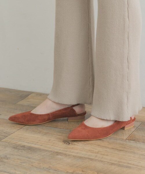 URBAN RESEARCH ROSSO（アーバンリサーチロッソ）の「『MADE IN JAPAN』F by ROSSO　バックストラップスウェードパンプス（パンプス・レディース・TERRACOTTA/K/BROWN・36/37/38）」の2枚目の写真