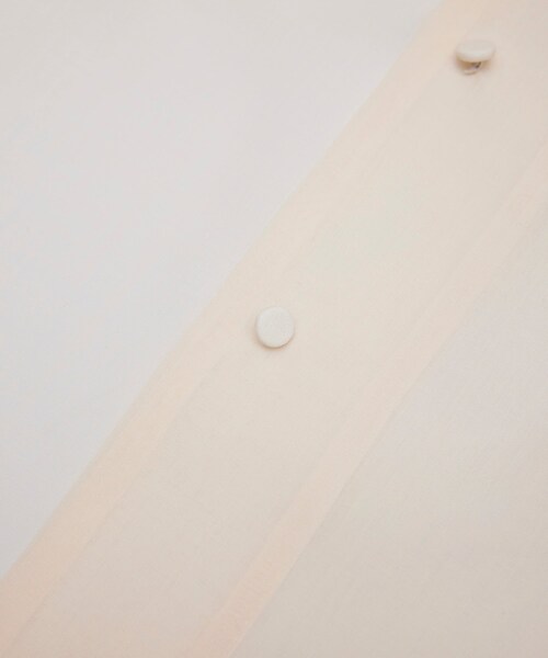 ROPE'（ロペ）の「マナードボイルシアー開襟シャツ/セットアップ対応（シャツ/ブラウス・レディース・ブラック/オフホワイト/ベージュ・F）」の20枚目の写真