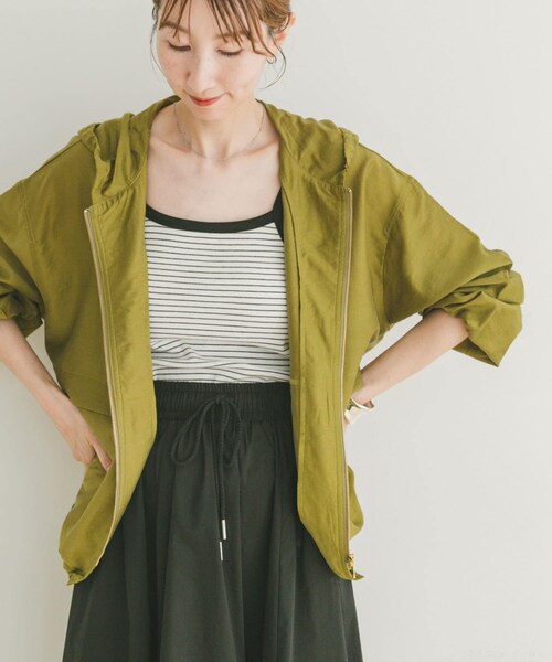 ITEMS URBANRESEARCH（アイテムズ アーバンリサーチ）の「シアーフードブルゾン（ブルゾン・レディース・OFF/KHK/BLK・FREE）」の20枚目の写真