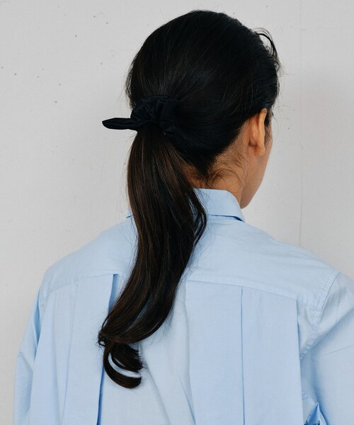 URBAN RESEARCH ROSSO（アーバンリサーチロッソ）の「heyep　Silk Square Mini Scrunchie 3P（ヘアゴム・レディース・BLACK/WHITE・-）」の7枚目の写真