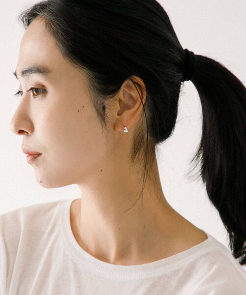 URBAN RESEARCH(アーバンリサーチ)の「Plump Drop Pierce S(ピアス(両耳用)・レディース・SILVER・-)」の4枚目の写真