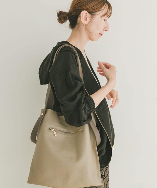 ITEMS URBANRESEARCH（アイテムズ アーバンリサーチ）の「シアーフードブルゾン（ブルゾン・レディース・OFF/KHK/BLK・FREE）」の12枚目の写真