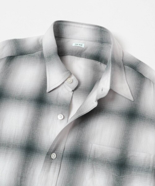 URBAN RESEARCH（アーバンリサーチ）の「THE DAY　OMBRE PLAID SHIRT（シャツ/ブラウス・メンズ・BLK/WHT・1/2）」の4枚目の写真