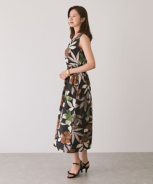 Jayro（ジャイロ）の「アソート柄シャーリングワンピース（ワンピース・レディース・ブラック系/グリーン/ネイビー系・38）」の10枚目の写真