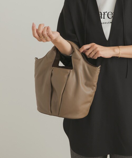 URBAN RESEARCH DOORS（アーバンリサーチドアーズ）の「パファーハンドルバッグ（ハンドバッグ・レディース・BLUE/BROWN・one）」の4枚目の写真