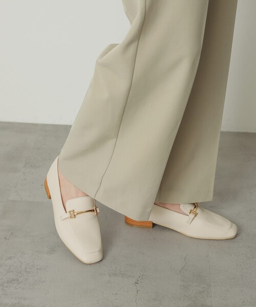 SENSE OF PLACE by URBAN RESEARCH(センスオブプレイスバイアーバンリサーチ)の「フェイクレザービットローファー(ローファー・レディース・BLACK/IVORY/BROWN・S/M/L/XL)」の18枚目の写真