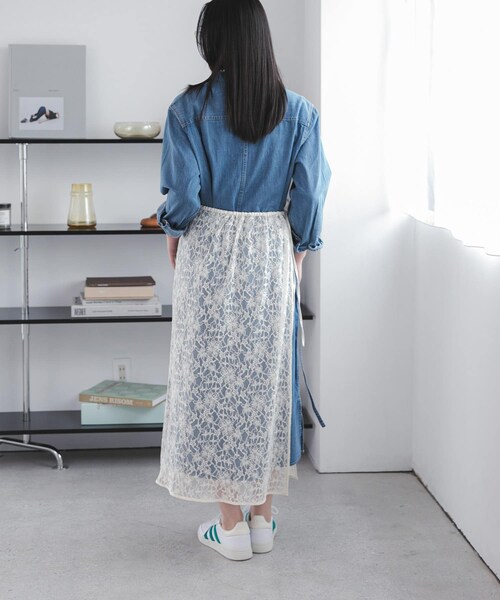 URBAN RESEARCH DOORS（アーバンリサーチドアーズ）の「『別注』Lee×DOORS　WORK SHIRTS ONE-PIECE（ワンピース・レディース・BLUE/NAVY・One）」の18枚目の写真