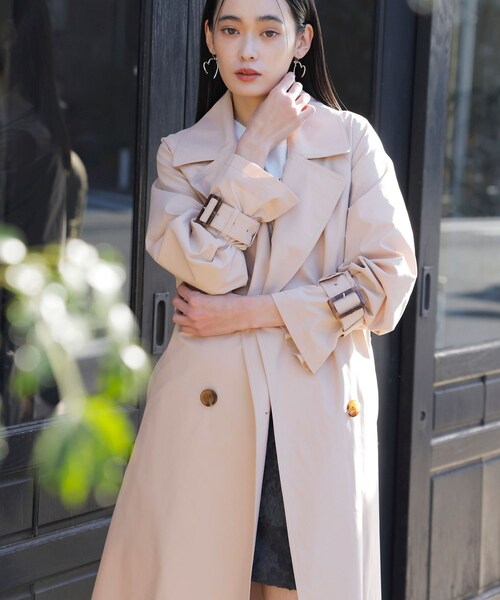 VIS（ビス）の「【定番人気】【撥水/UVケア】後ろタックトレンチコート スプリングコート（トレンチコート・レディース・キナリ/ベージュ/サックス・F）」の20枚目の写真