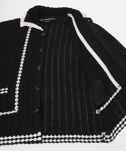 URBAN RESEARCH（アーバンリサーチ）の「Andersson Bell　UNI NEW F/CLR CARDIGAN（カーディガン/ボレロ・メンズ・ECRU/BLACK・L）」の6枚目の写真