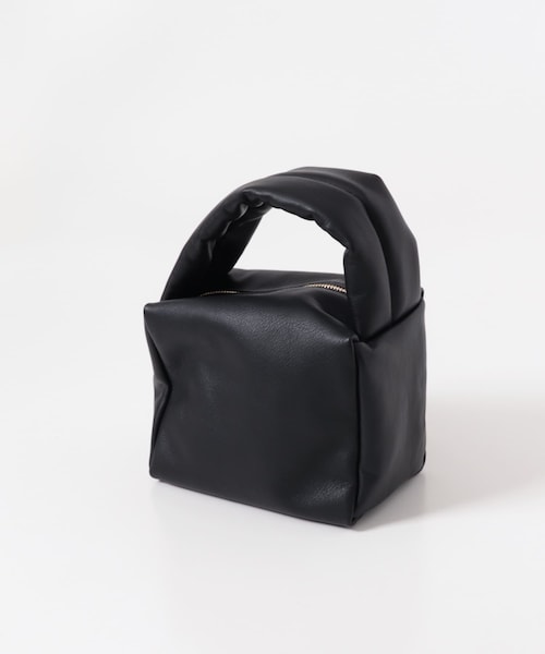 URBAN RESEARCH DOORS(アーバンリサーチドアーズ)の「AULENTTI puff cube bag(ハンドバッグ・レディース・NERO・Free)」の4枚目の写真