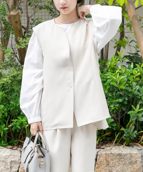 ITEMS URBANRESEARCH（アイテムズ アーバンリサーチ）の「『イージーケア』フレアトップス×パンツセット（セットアップ・レディース・BLK/L.BEG・FREE）」の2枚目の写真