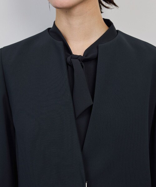 ROPE'(ロペ)の「トリアセダブルクロス クルーネックジャケット/イージーケア・セットアップ対応・25AW(ノーカラージャケット・レディース・ネイビー・36/38/40)」の17枚目の写真