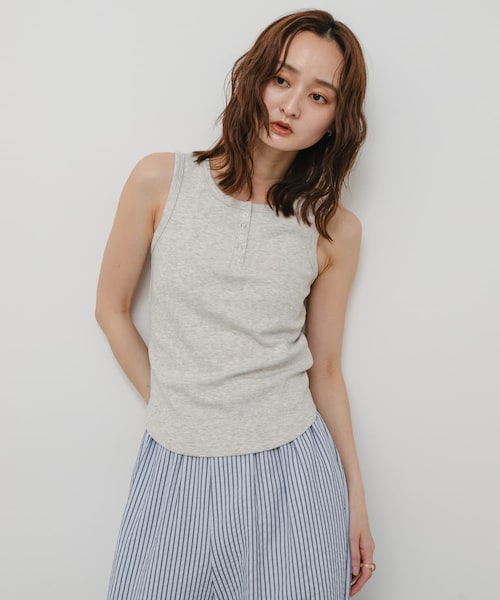 SENSE OF PLACE by URBAN RESEARCH(センスオブプレイスバイアーバンリサーチ)の「2WAYヘンリータンクトップ(タンクトップ・レディース・OFF WHITE/BLACK/L.GRAY・One)」の18枚目の写真