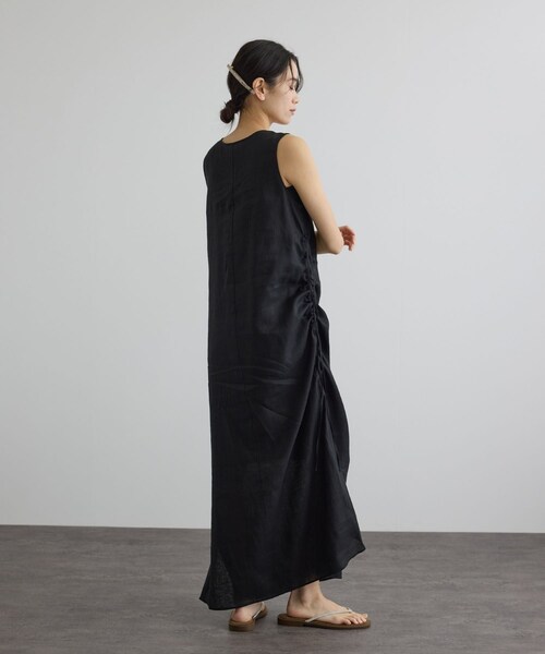 ADAM ET ROPE'(アダムエロペ)の「リネンドロストノースリーブワンピース / GENTLE LINEN(ワンピース・レディース・ブラック/グレー/ピンク・F)」の10枚目の写真