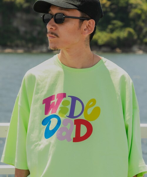 URBAN RESEARCH（アーバンリサーチ）の「Wide Dad　GRAPHIC T-SHIRTS WITH HATCH（Tシャツ/カットソー・メンズ・ASH GRAY/LIMEGREEN/NAVY・1/2）」の19枚目の写真