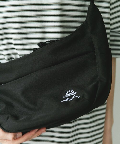 URBAN RESEARCH DOORS(アーバンリサーチドアーズ)の「URD SHOULDER BAG(ショルダーバッグ・メンズ・BLACK/BROWN・-)」の6枚目の写真