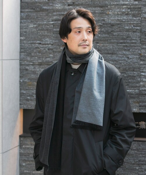 URBAN RESEARCH DOORS（アーバンリサーチドアーズ）の「LIFE STYLE TAILOR　シルクリバーシブルマフラー（マフラー・メンズ・02NVY-BLU/04GRN-CCL/01CCL-BLK/03BRN-BEG・-）」の8枚目の写真